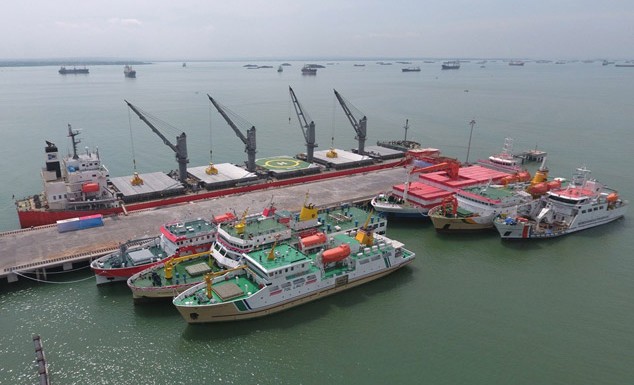 Joko Widodo: Sea Toll Road Must Be Connected to Industrial Estates, including East Java Industrial Estates JIIPE