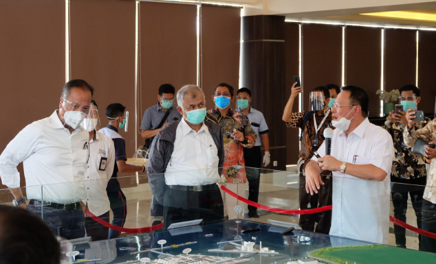 Welcoming Minister Agus Gumiwang Kartasasmita to JIIPE