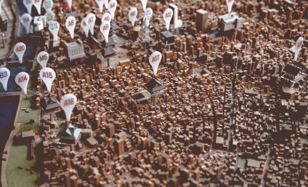 現在、提出プロセス中、東ジャワ工業地帯JIIPEのKEKとは正確には何ですか？