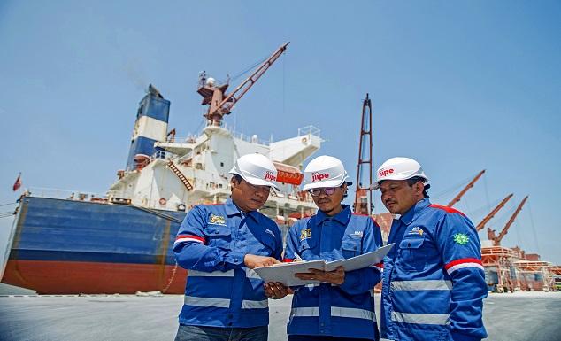 ​JIIPE Gresik工业区的Manarar港为您的工业活动提供支持